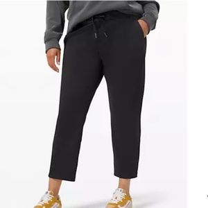 Lululemon on the fly 7/8 pant “27
